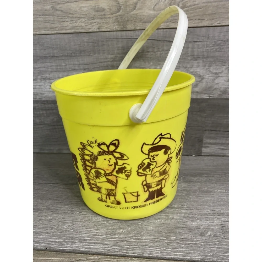 Vtg Kroger‎ Peanut Butter Sand Pail Yellow Kids Graphics 5 Pound Bucket No Lid